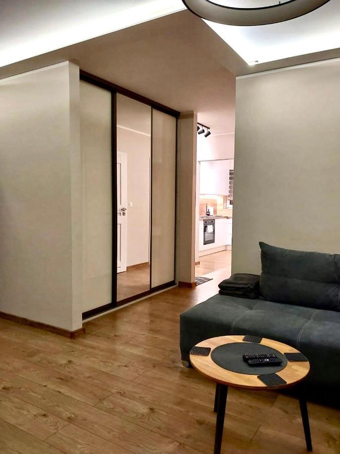 Stary ToruńApartament Sajowy Z Miejscem Postojowym W Garazu Podziemnymアパートメント エクステリア 写真